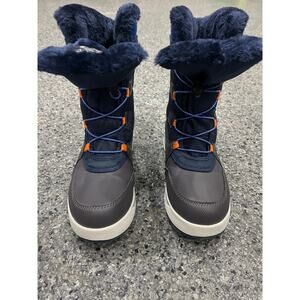 Wonder nation Winter boots boys size 6 new  6 boys youth insulated